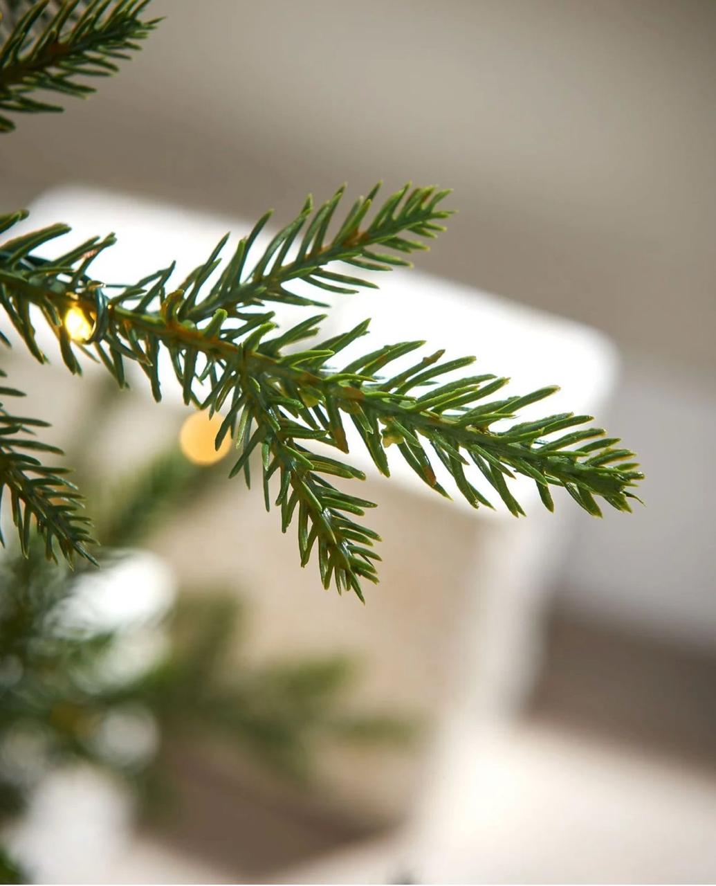 Premium PE Foliage Artificial Christmas Tree