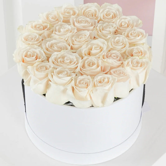 White Roses - Hatbox